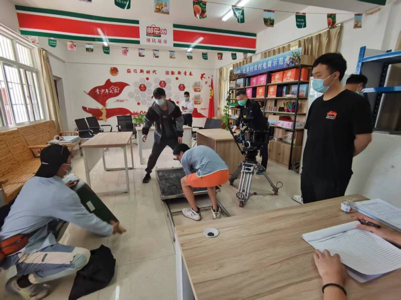 石鼓区广告片拍摄公司：极简主义践行者，少即是多的视觉哲学